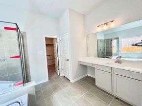 623 Breeze Hollow LN, Georgetown TX 78628