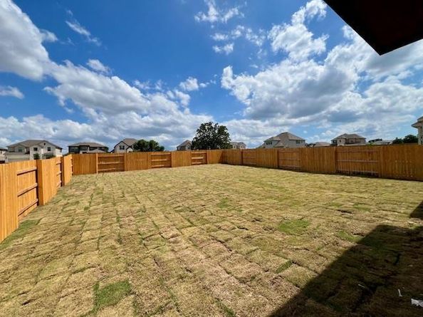 623 Breeze Hollow LN, Georgetown TX 78628