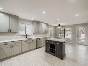 11101 Country KNL, Austin TX 78750