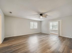 11101 Country KNL, Austin TX 78750