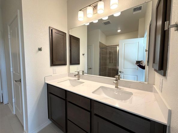 1717 River Plateau DR, Leander TX 78641