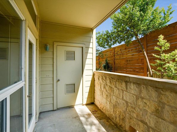 2209 Hancock DR 11, Austin TX 78756