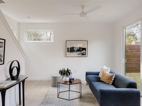 3209 Dolphin Dr 2, Austin TX 78704