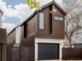 3209 Dolphin Dr 2, Austin TX 78704