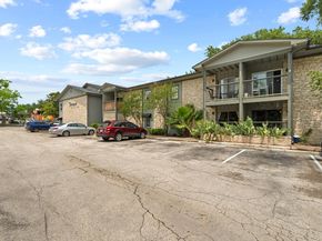2303 East Side DR 211, Austin TX 78704