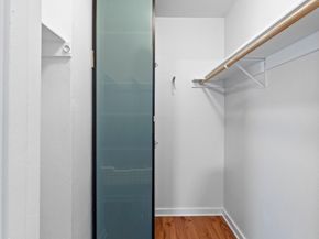 2303 East Side DR 211, Austin TX 78704