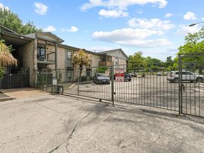 2303 East Side DR 211, Austin TX 78704