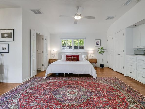 2908 Perry LN, Austin TX 78731