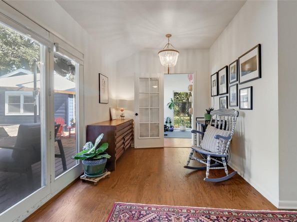2908 Perry LN, Austin TX 78731