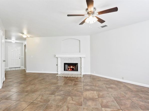Undisclosed Address #3676305, Round Rock TX 78665