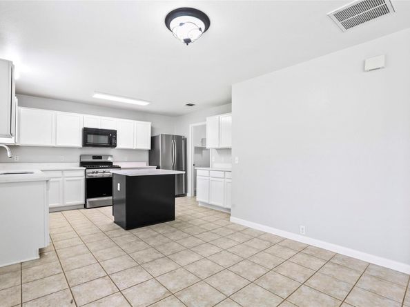 Undisclosed Address #3676305, Round Rock TX 78665