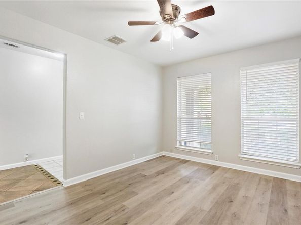 Undisclosed Address #3676305, Round Rock TX 78665