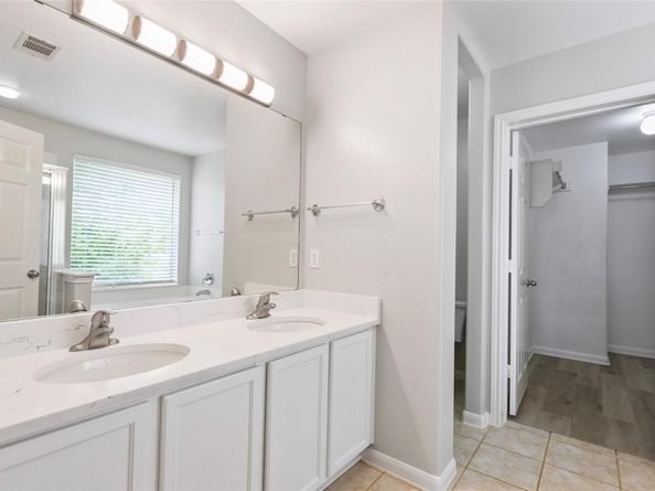 Undisclosed Address #3676305, Round Rock TX 78665