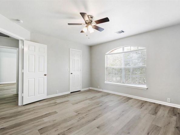 Undisclosed Address #3676305, Round Rock TX 78665