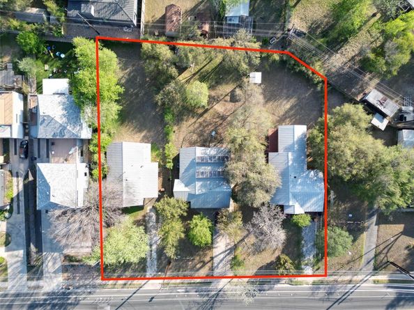 205, 207, 209 Woodward ST, Austin TX 78704