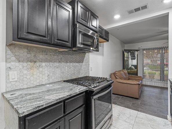 5210 Gladstone DR, Austin TX 78723