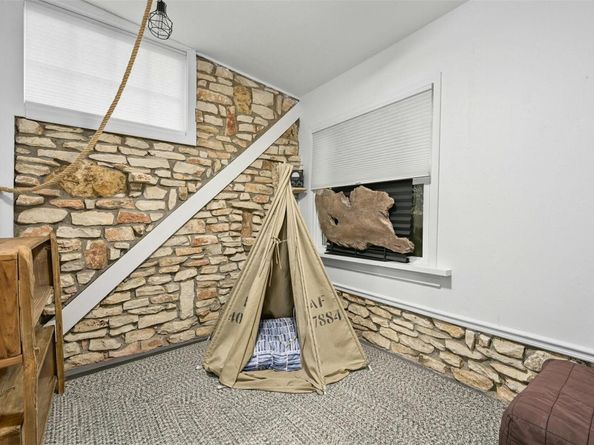 525 Barton Blvd, Austin TX 78704