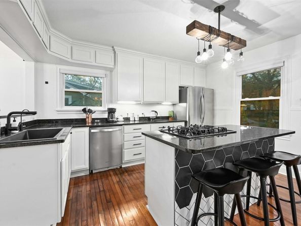525 Barton Blvd, Austin TX 78704