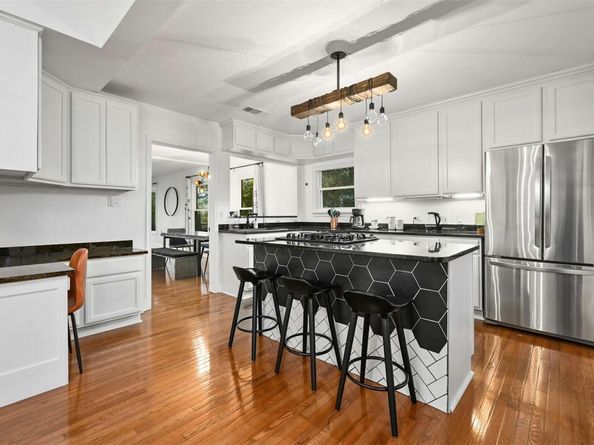 525 Barton Blvd, Austin TX 78704