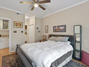 1741 Spyglass DR 2102, Austin TX 78746