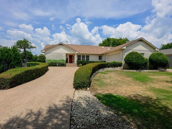 911 Vanguard ST, Lakeway TX 78734