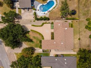 911 Vanguard ST, Lakeway TX 78734