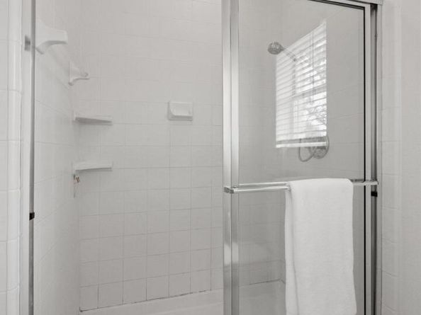 911 Vanguard ST, Lakeway TX 78734