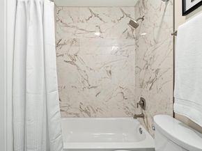 1015 E Yager LN 187, Austin TX 78753