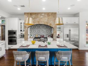 1932 Wimberly LN, Austin TX 78735