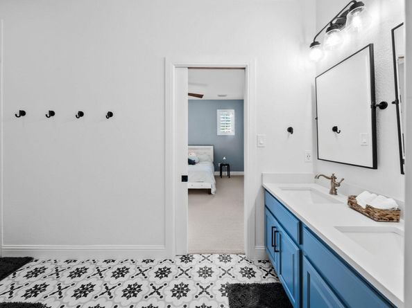 1932 Wimberly LN, Austin TX 78735