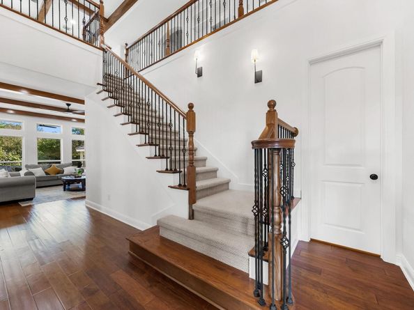 1932 Wimberly LN, Austin TX 78735