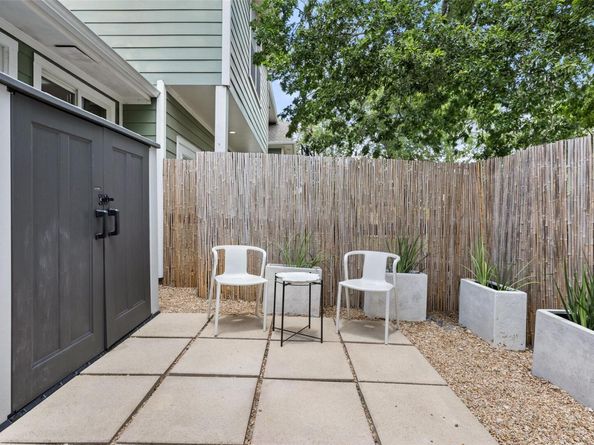 2000 Alegria RD A, Austin TX 78757