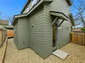 1809 Maple Ave 2, Austin TX 78702