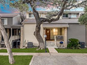 529 Venture BLVD S, Point Venture TX 78645