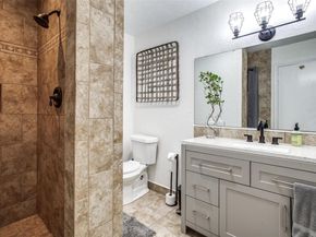 529 Venture BLVD S, Point Venture TX 78645