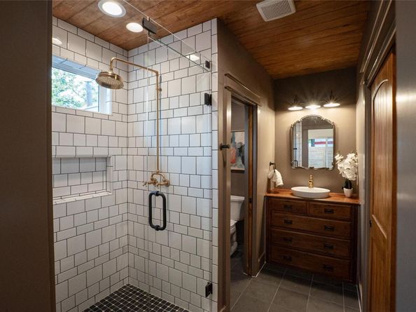 2515 Gonzales ST, Austin TX 78702