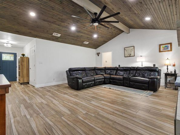 4001 Granada DR, Georgetown TX 78628