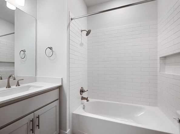 129 Sanco DR, Liberty Hill TX 78642