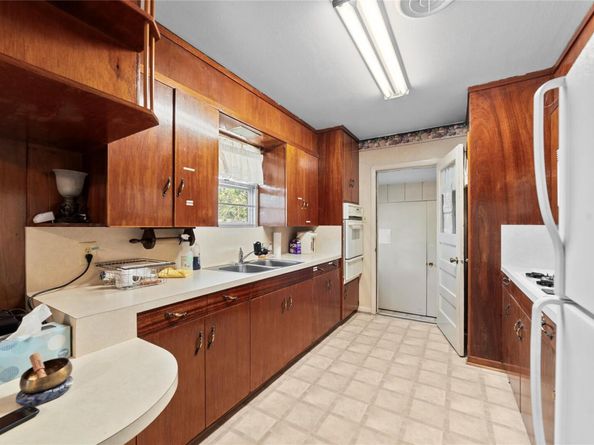 1105 E Applegate DR, Austin TX 78753