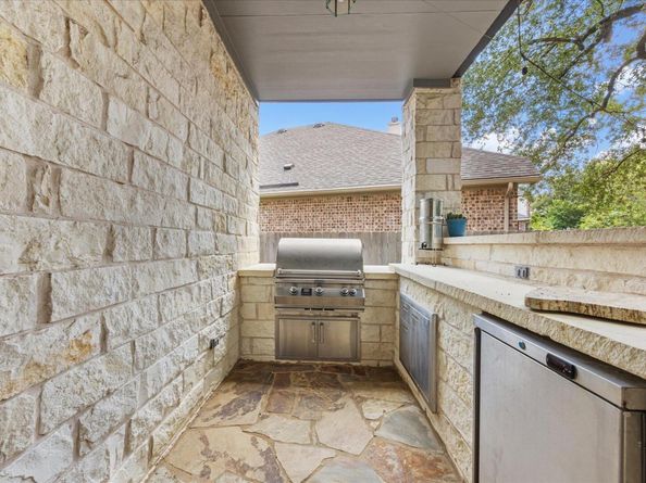 6817 Blissfield DR, Austin TX 78739