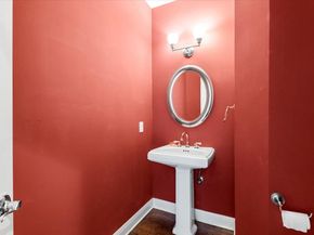 5813 Sandalwood HOLW, Austin TX 78731