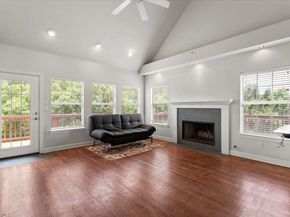 5813 Sandalwood HOLW, Austin TX 78731