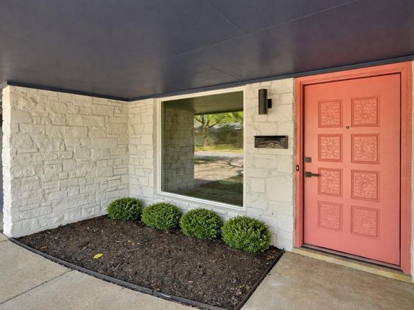 9801 Oak Hollow DR, Austin TX 78758
