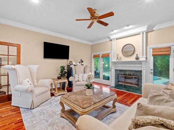 8900 Bell Mountain DR, Austin TX 78730