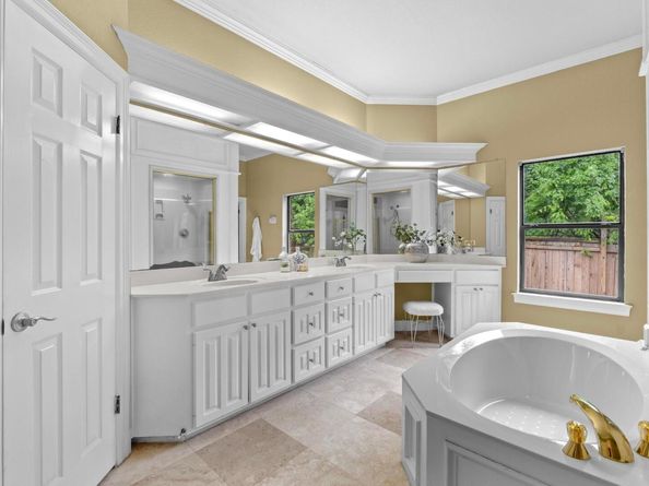 8900 Bell Mountain DR, Austin TX 78730