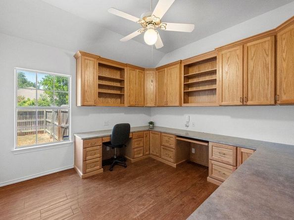 4917 Flaming Oak CV, Austin TX 78749