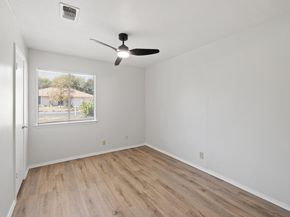 10001 Woodglen DR, Austin TX 78753