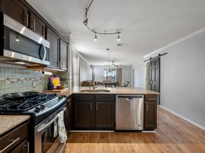 5321 Krueger LN S, Austin TX 78723