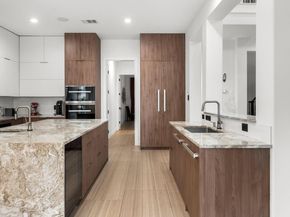 2024 University Club DR, Austin TX 78732