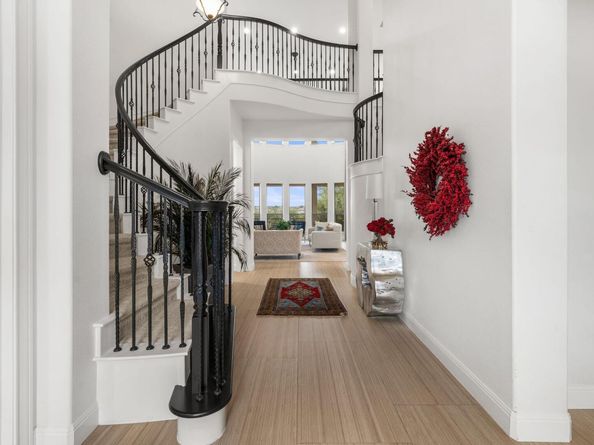 2024 University Club DR, Austin TX 78732
